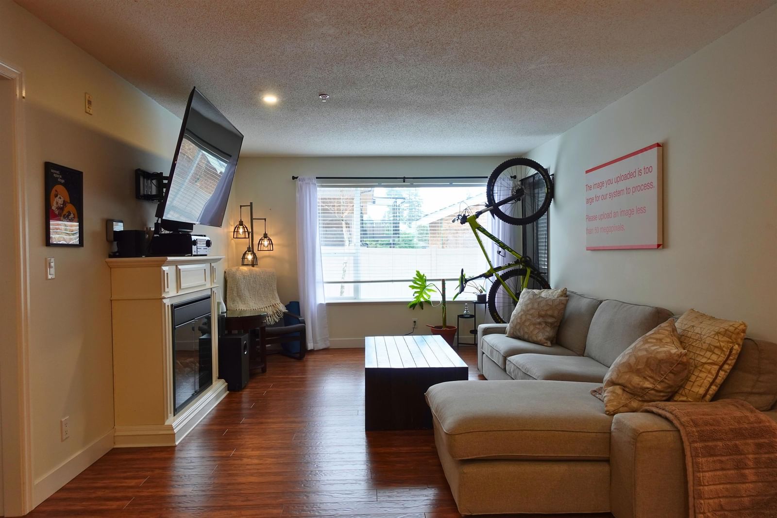 Listing Image 1