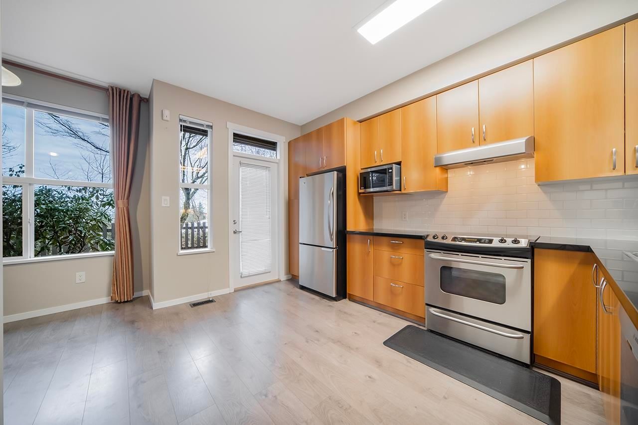 Listing Image 12