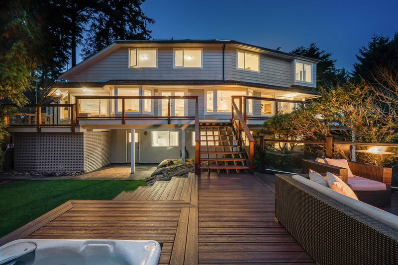 3714 Southridge Place, West Vancouver, V7V 3H8 | Image 2