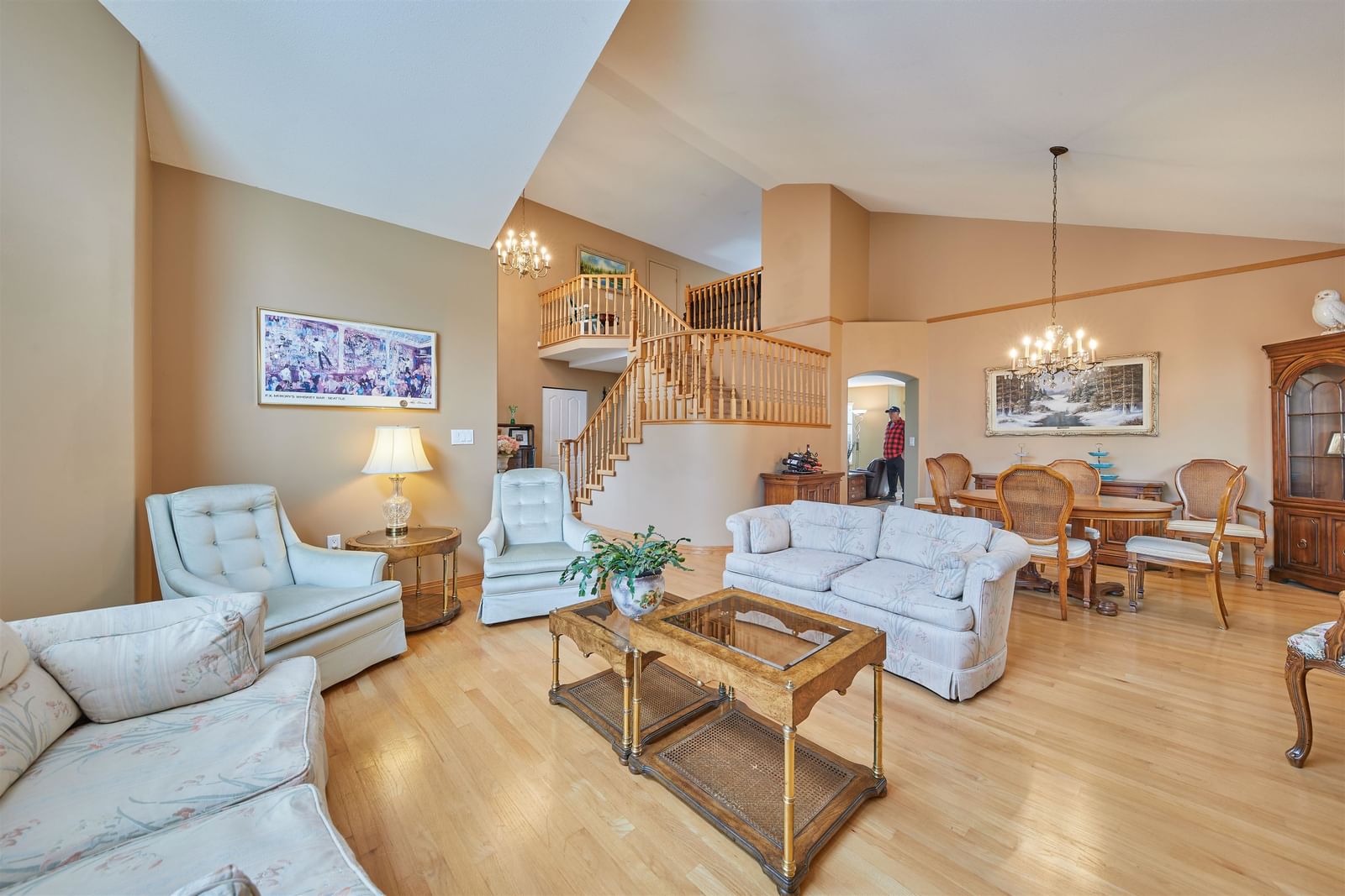 Listing Image 12