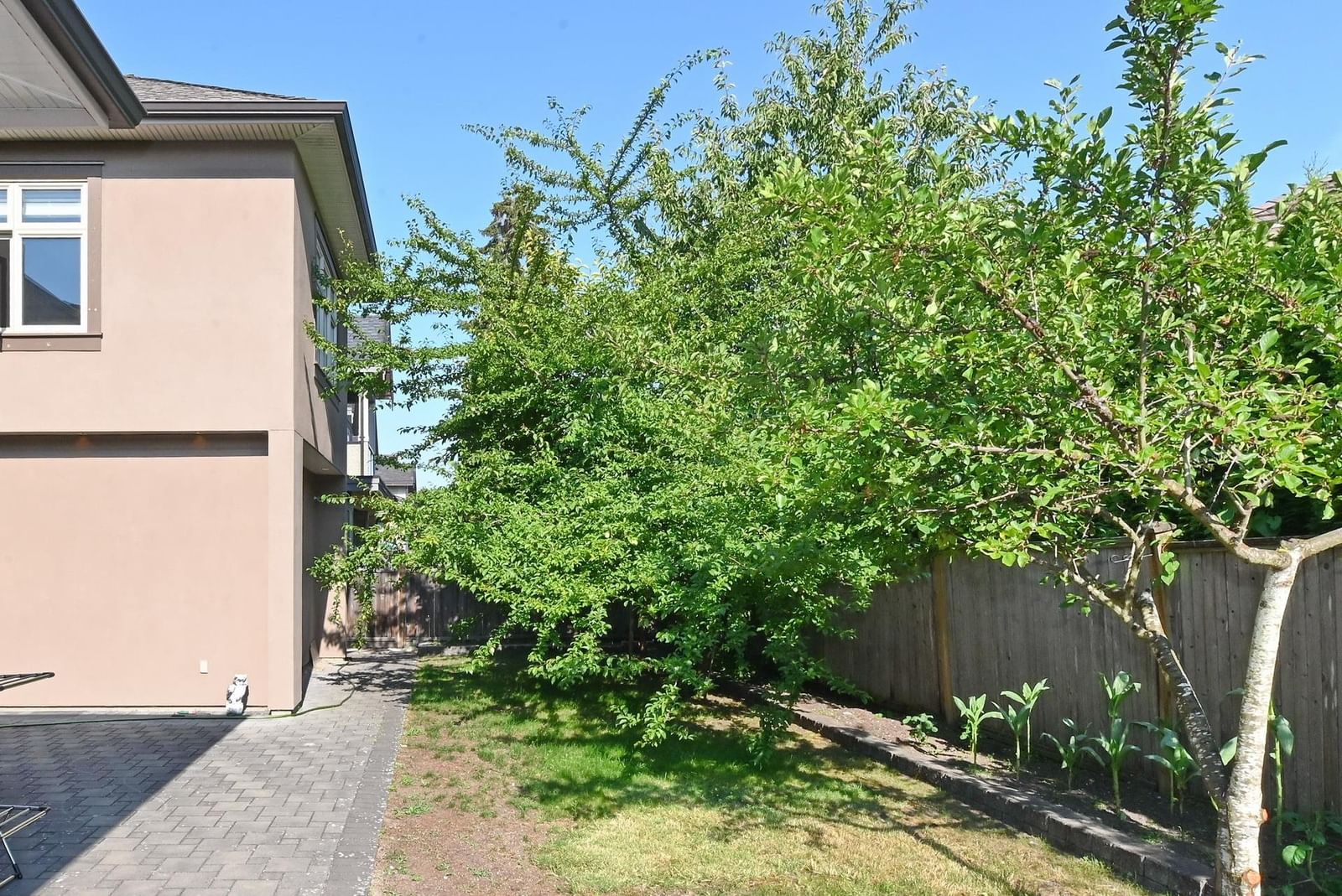 Listing Image 15
