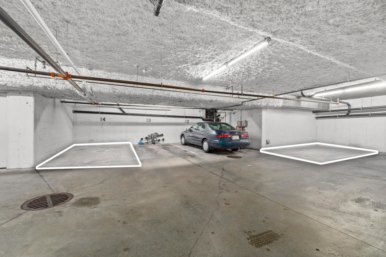 Listing Image 26