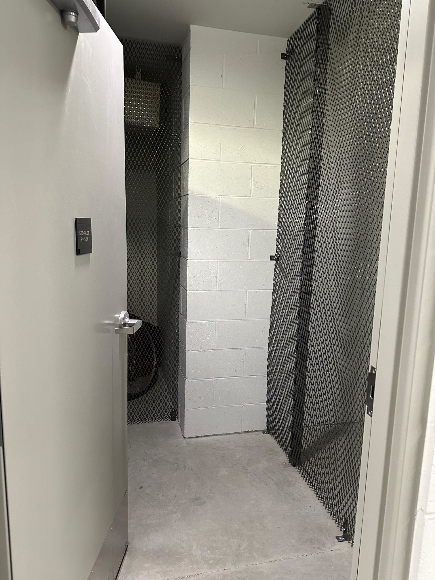 Listing Image 10