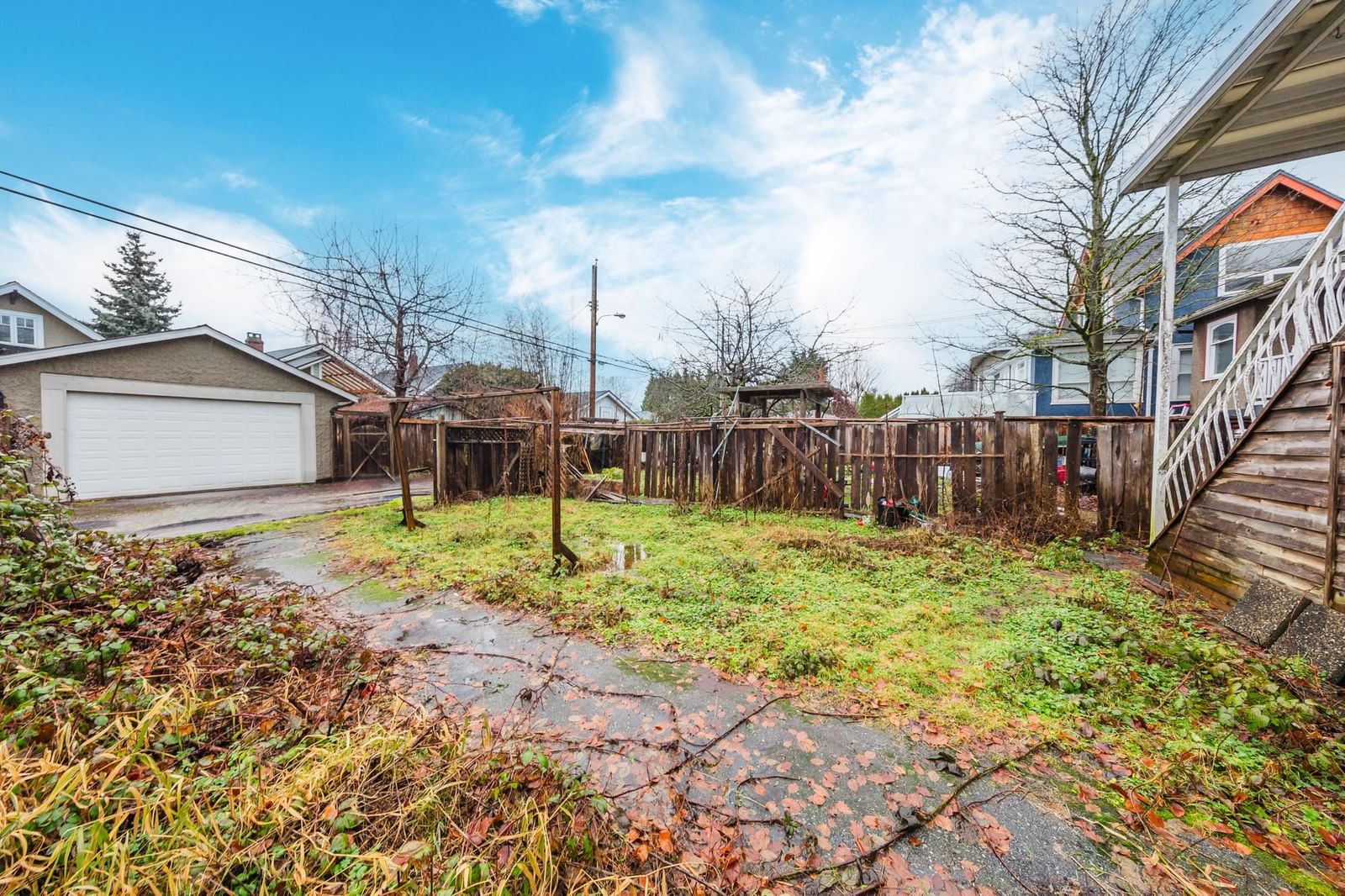 Listing Image 11