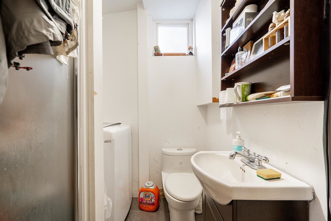 Listing Image 11