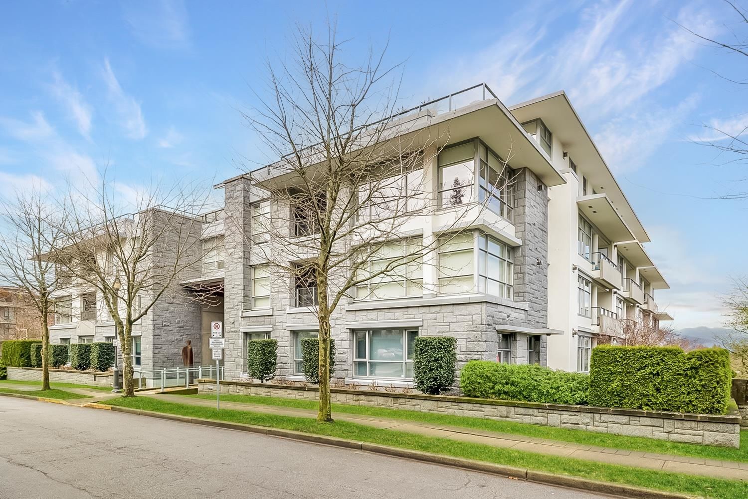 Listing Image 24