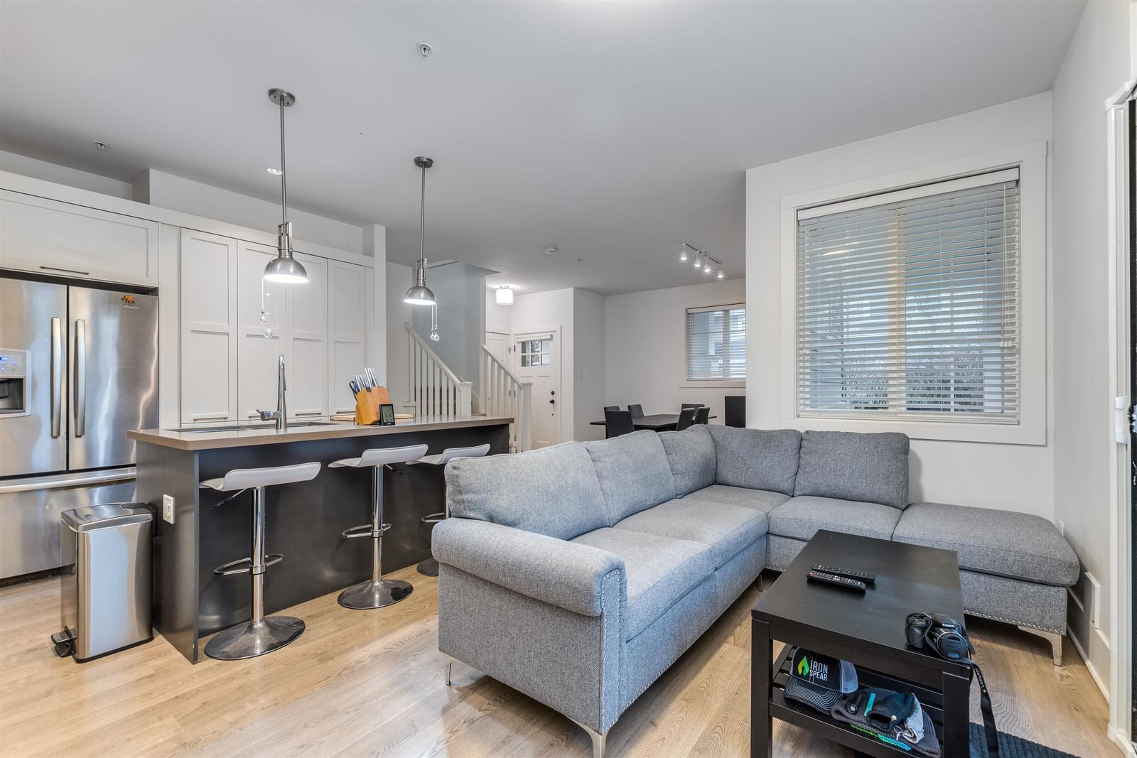 Listing Image 15