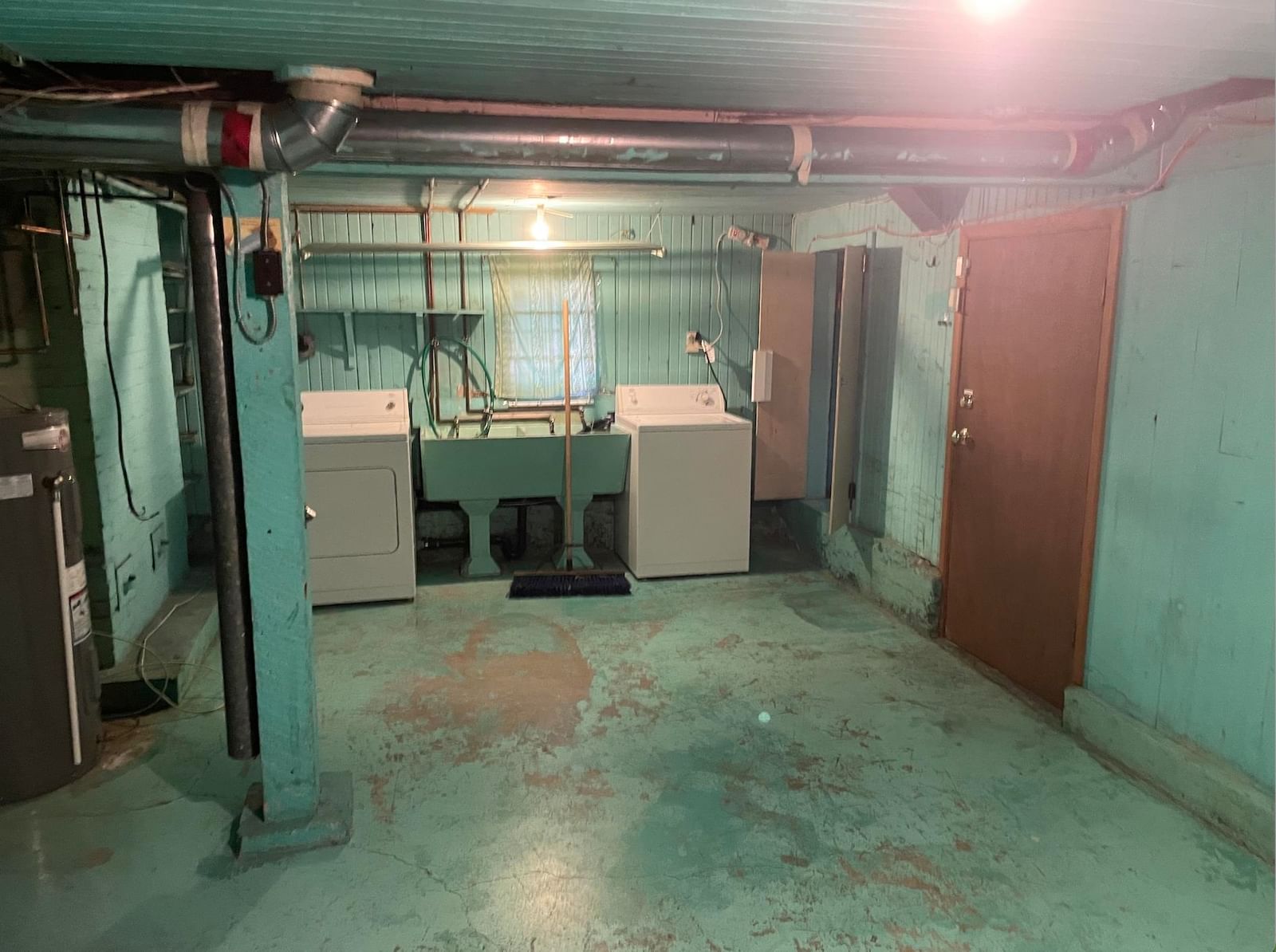 Listing Image 12