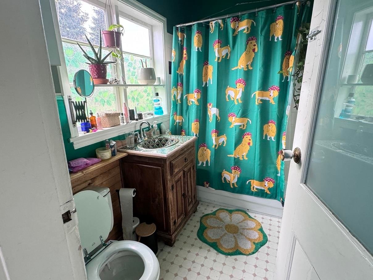 Listing Image 17