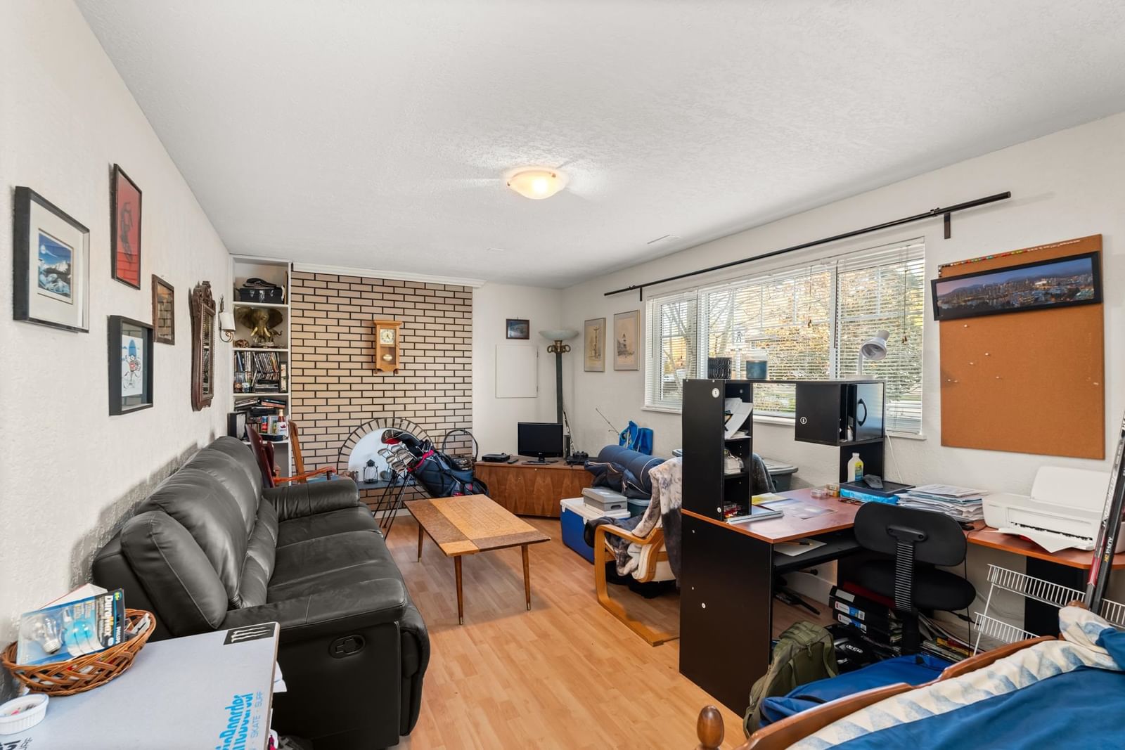 Listing Image 28