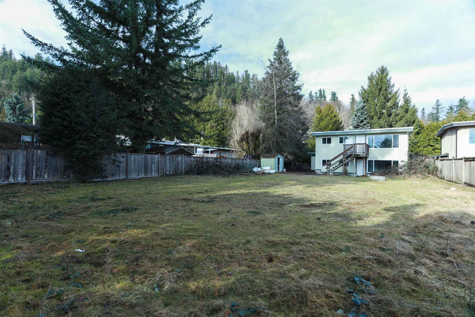 Listing Image 6