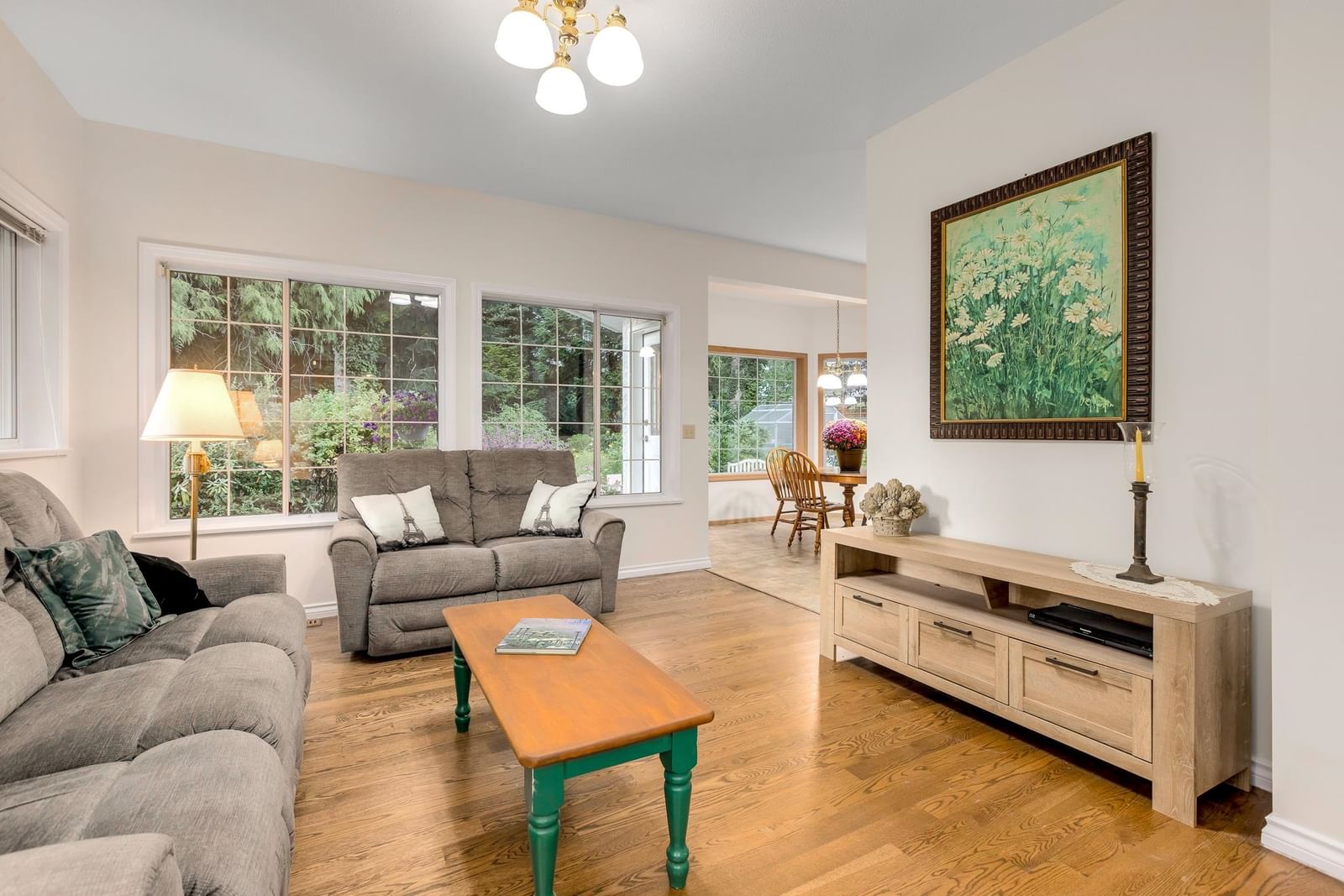 Listing Image 10