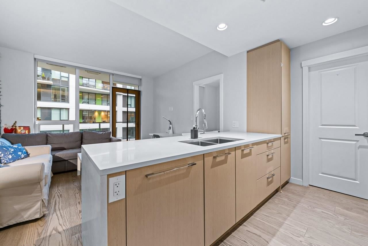 Listing Image 10