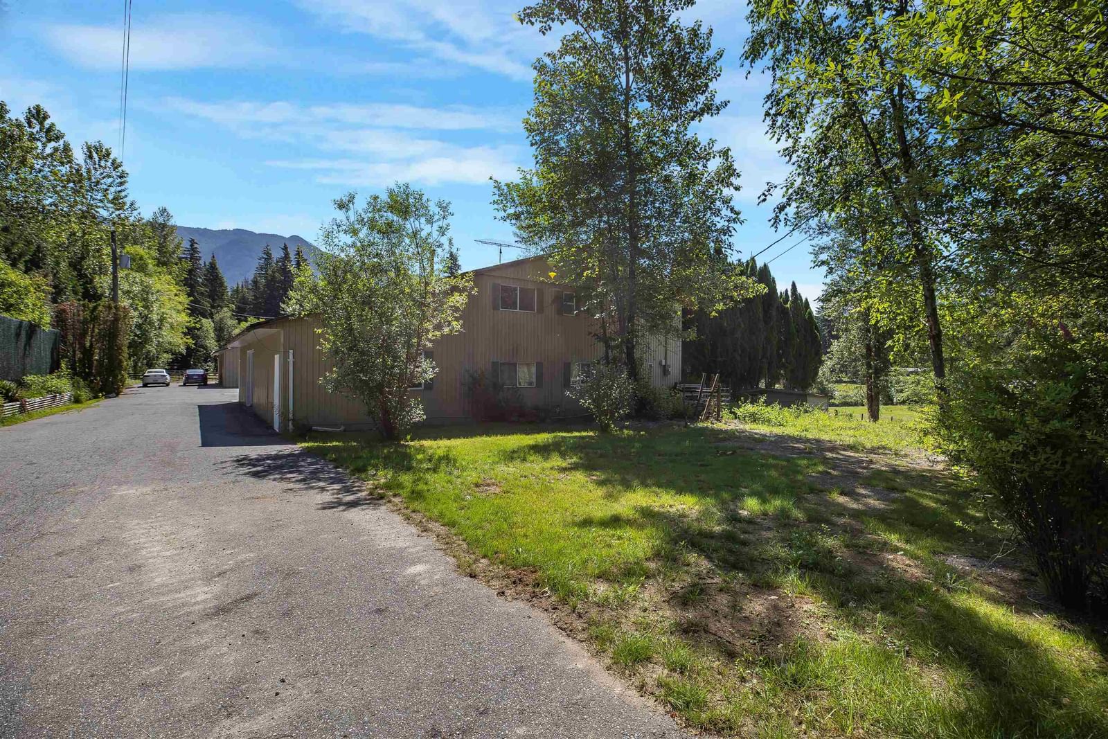 Listing Image 10