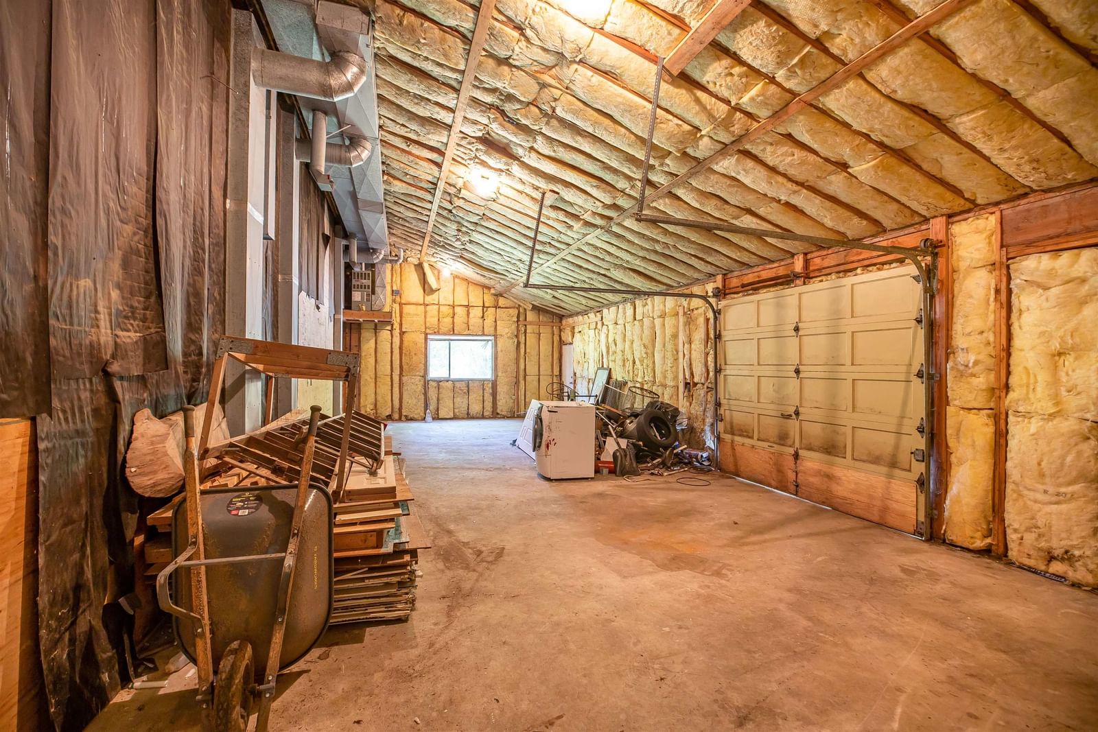 Listing Image 16