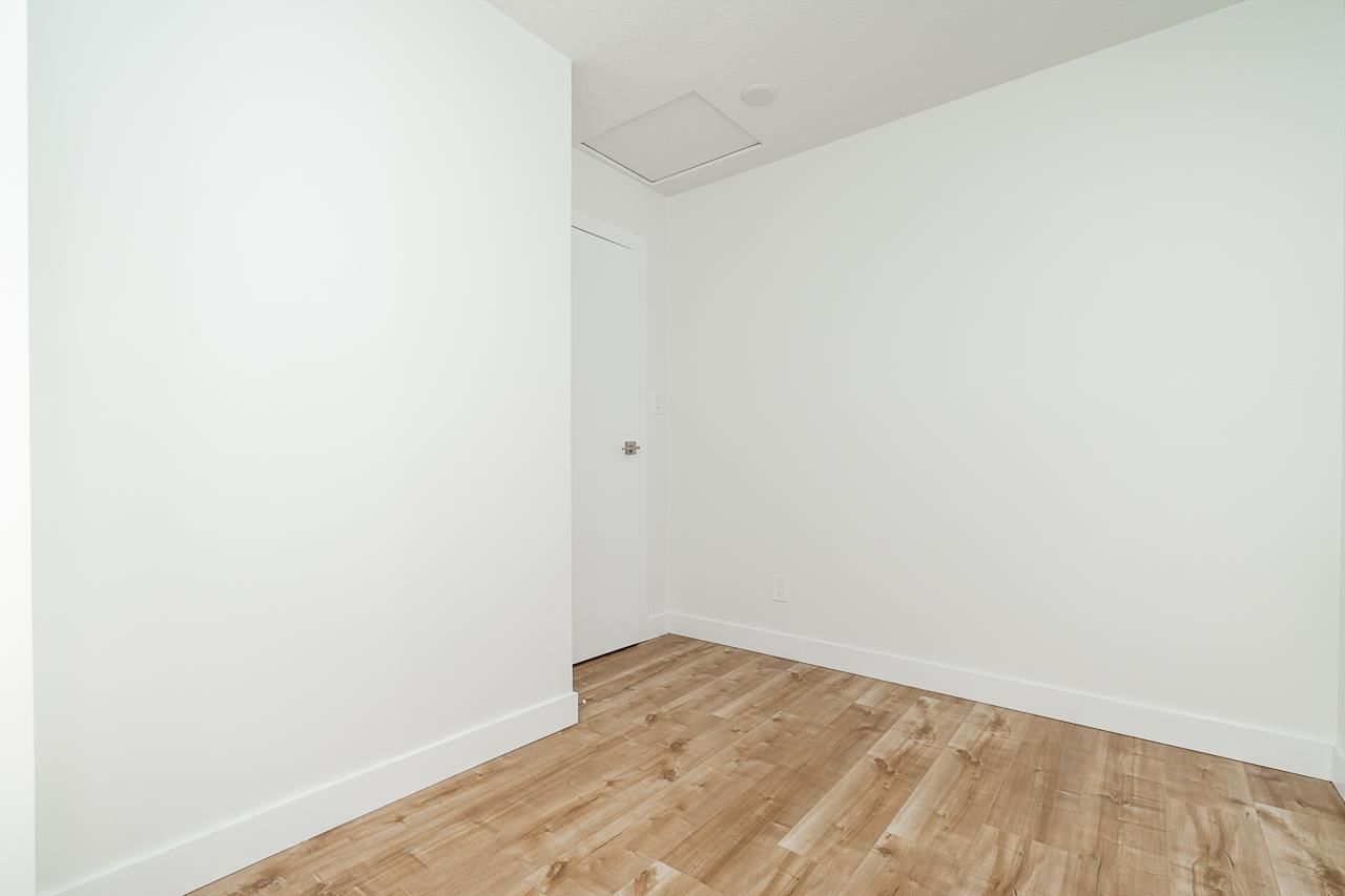 Listing Image 30