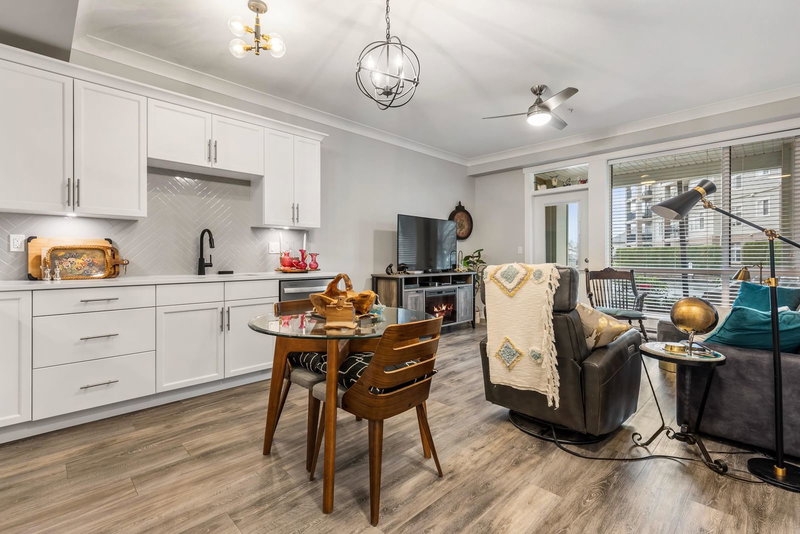 114 - 45761 Stevenson Road, Chilliwack, V2R 0Y7 | Image 2