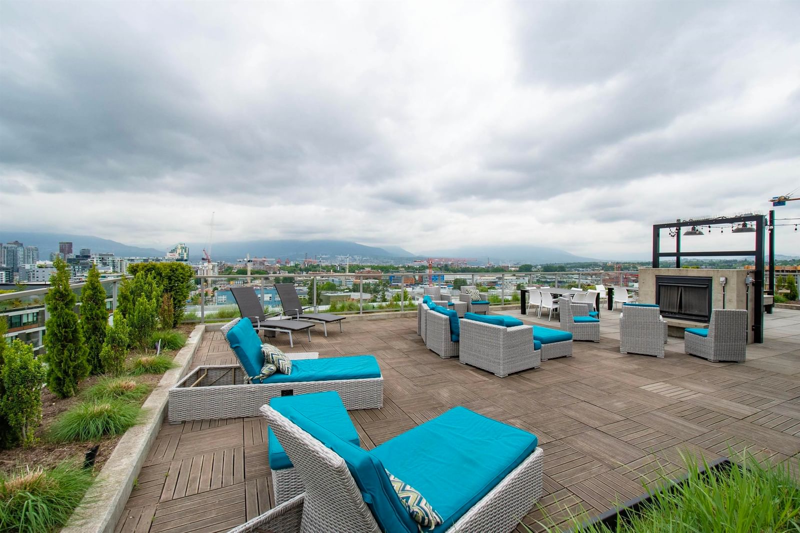 Listing Image 25