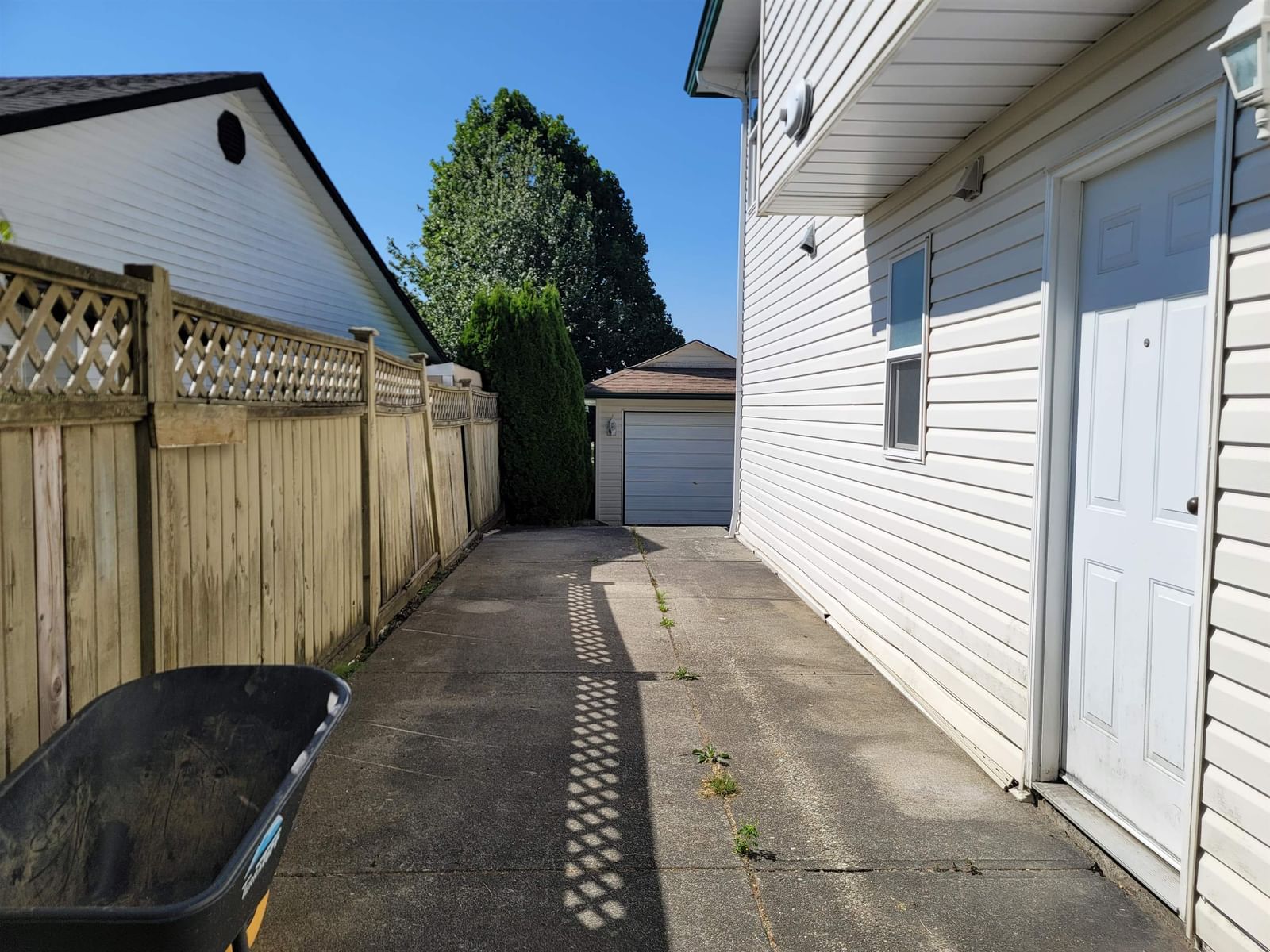 Listing Image 9