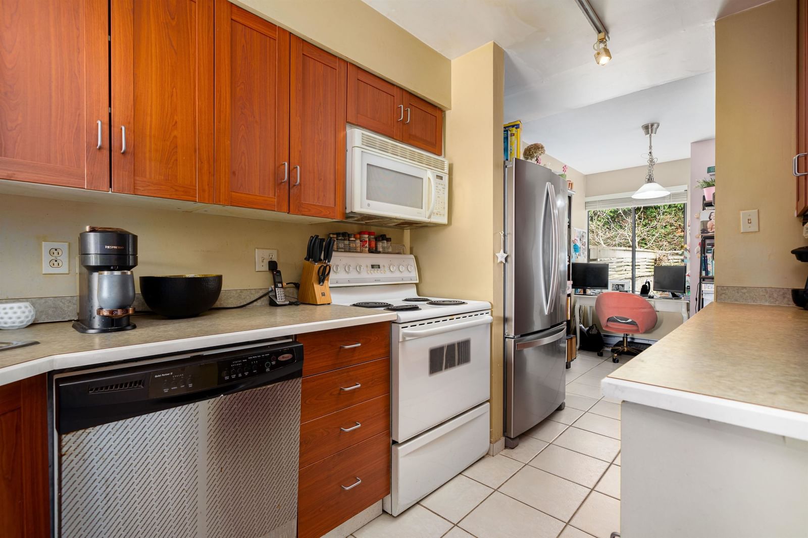 Listing Image 13