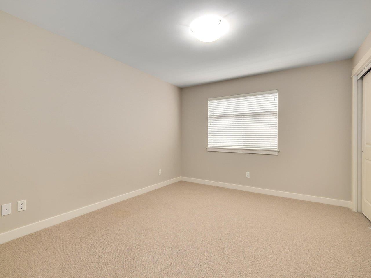 Listing Image 30