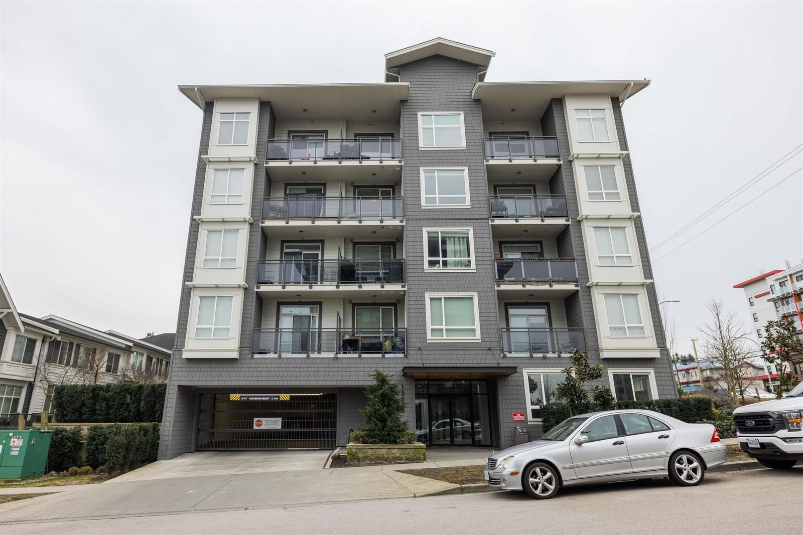 Listing Image 16