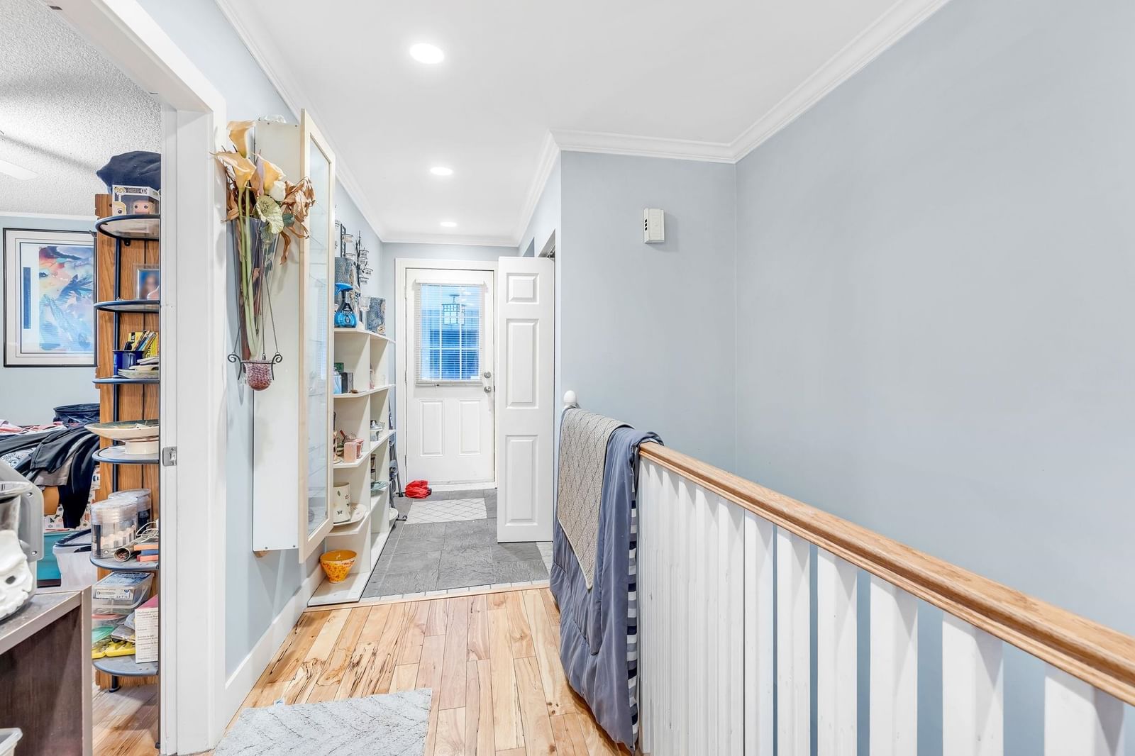 Listing Image 17