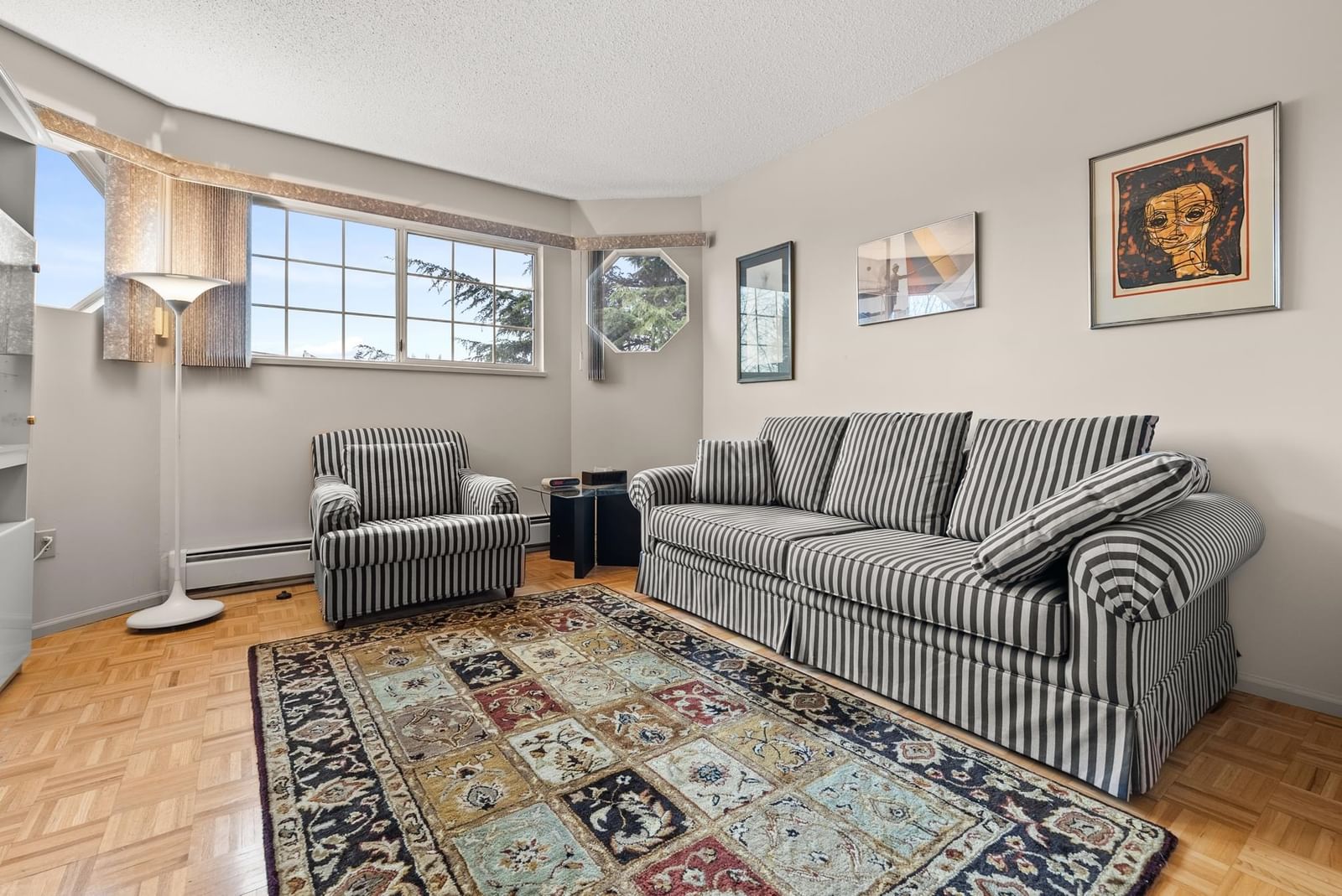 Listing Image 17