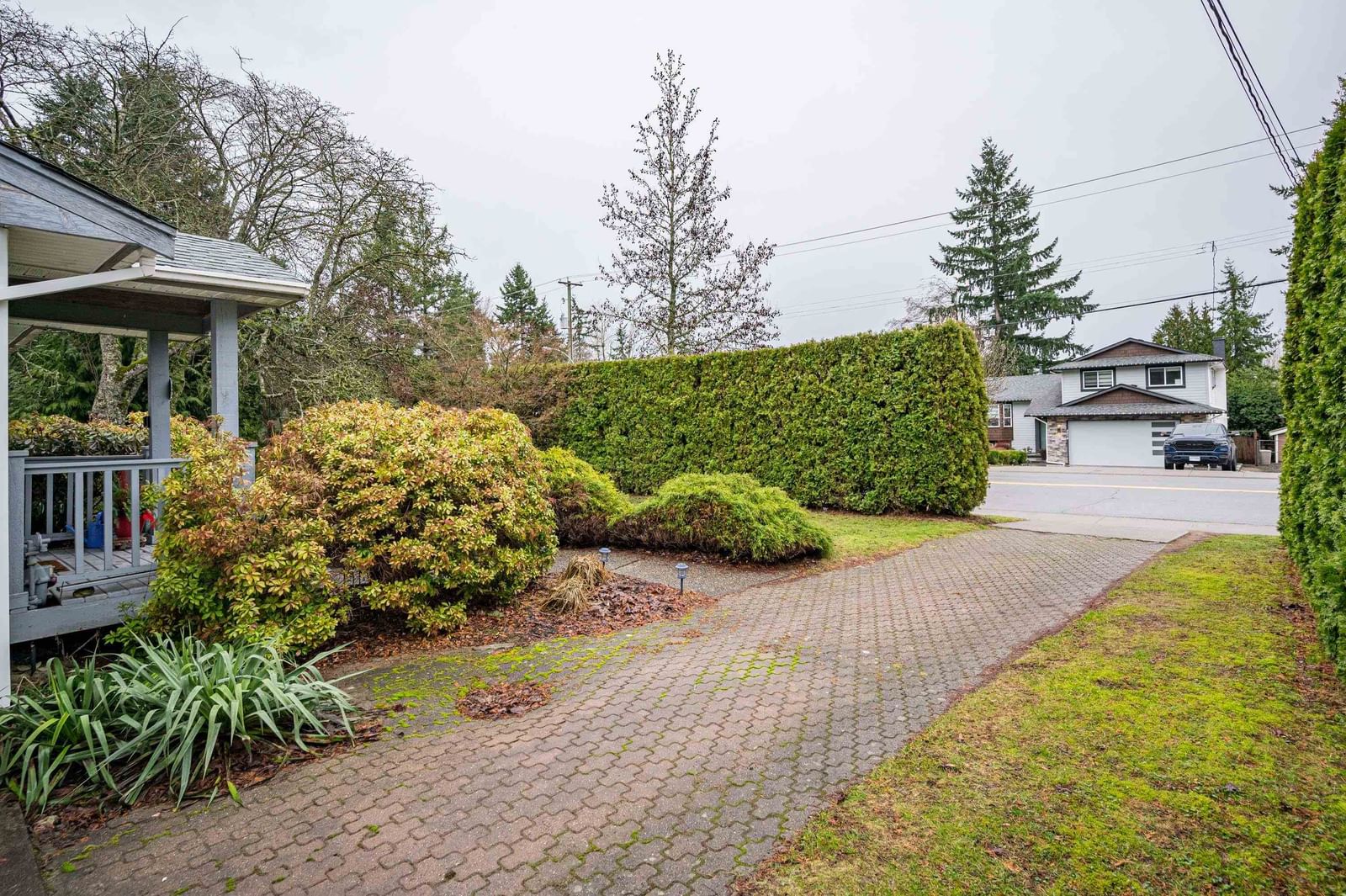 Listing Image 5
