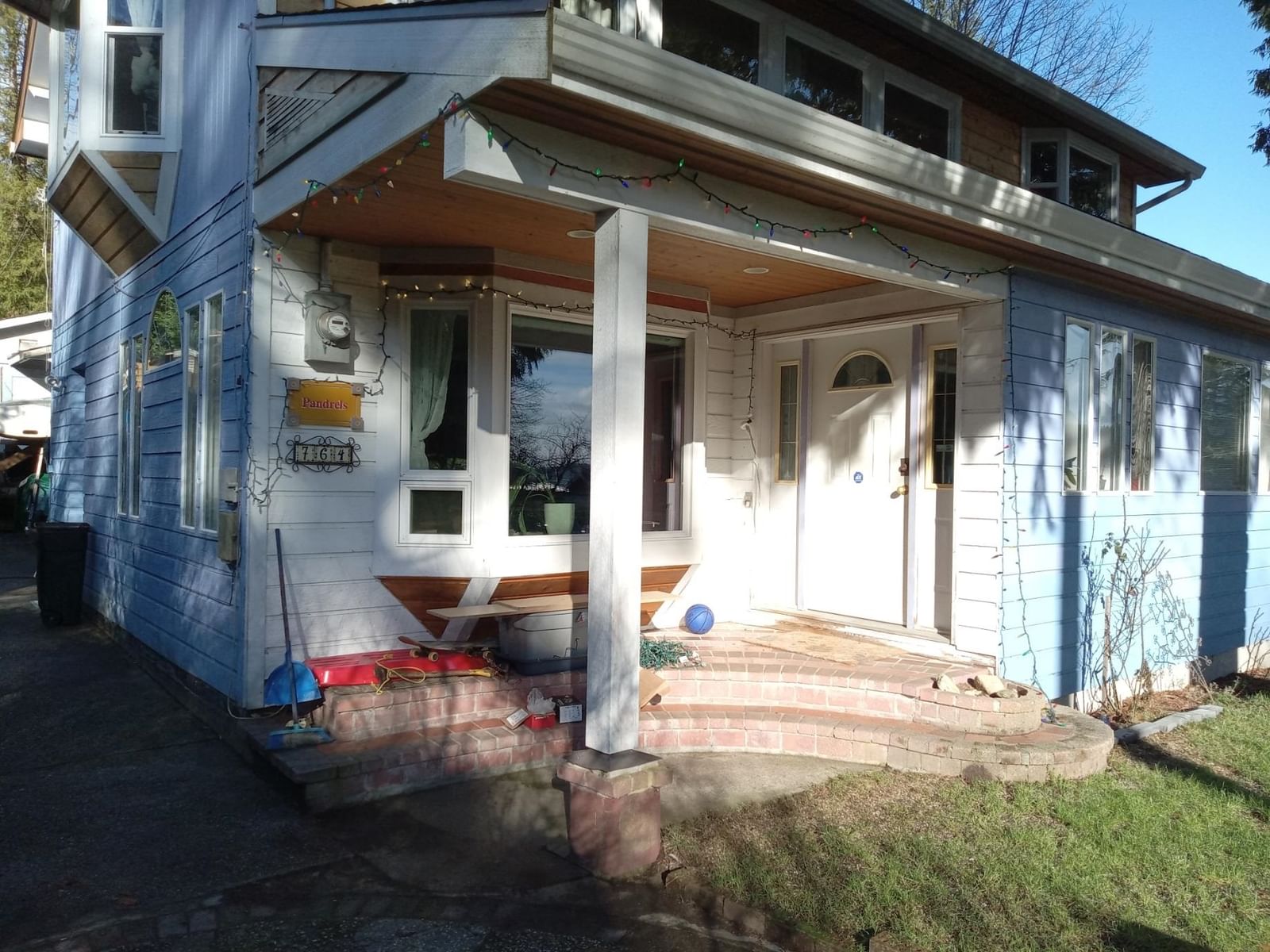 Listing Image 4