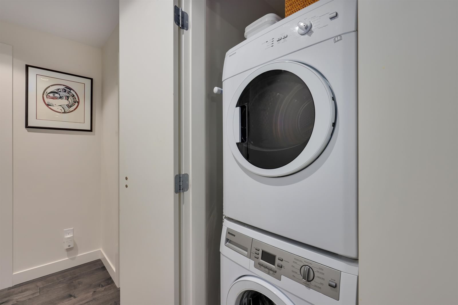 Listing Image 20