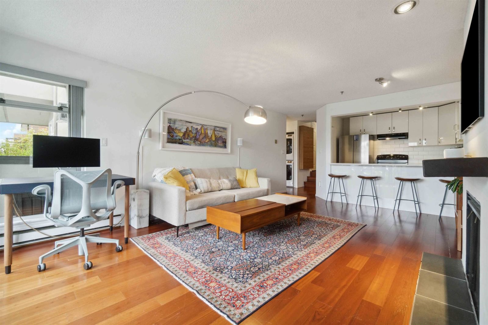 Listing Image 9