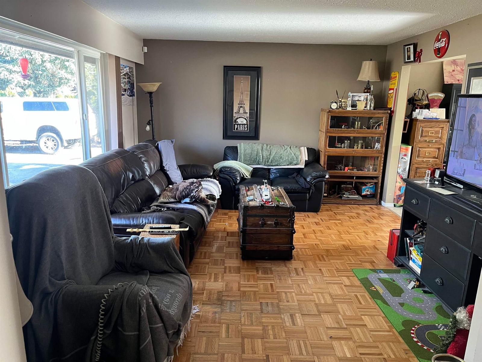 Listing Image 17