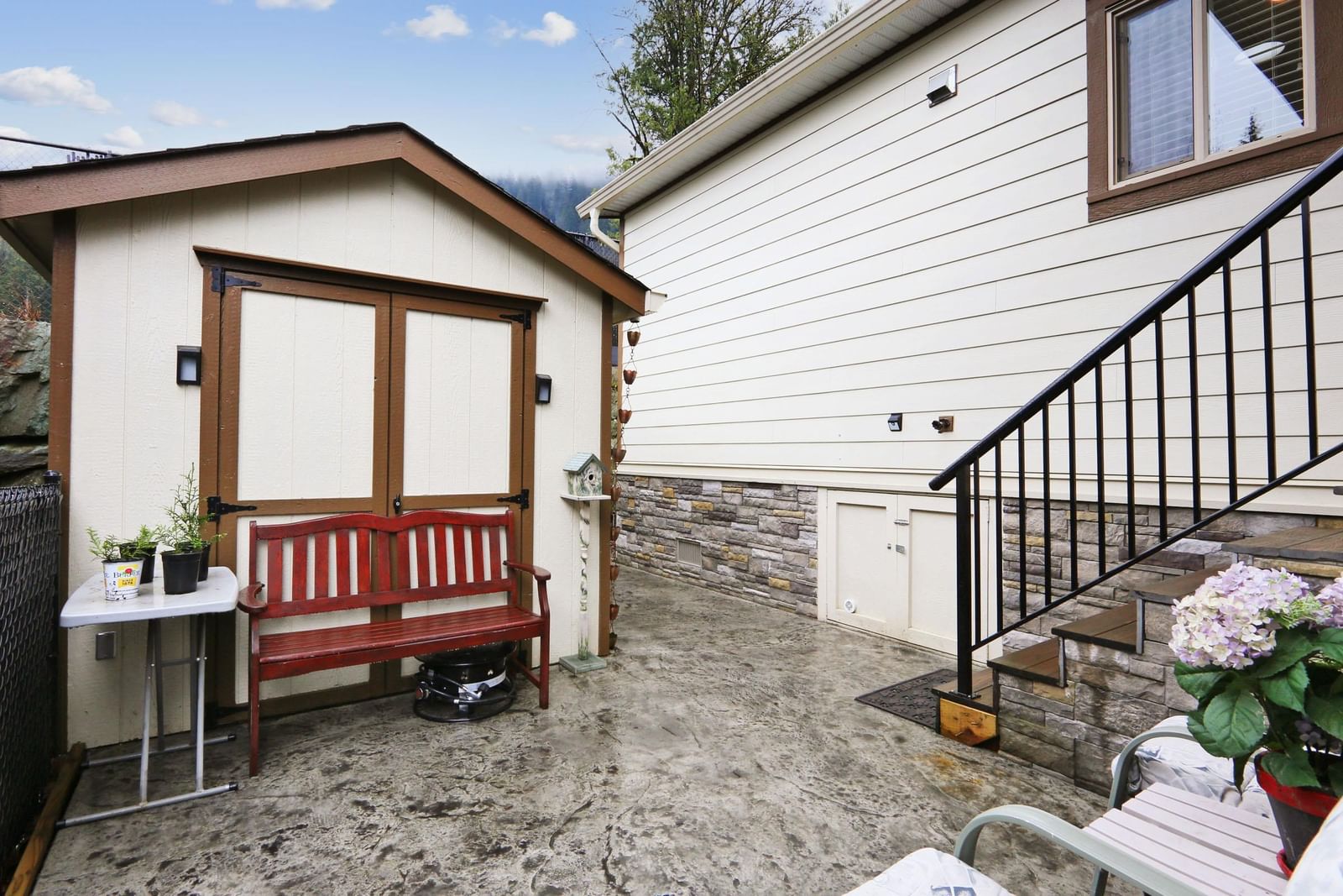 Listing Image 18
