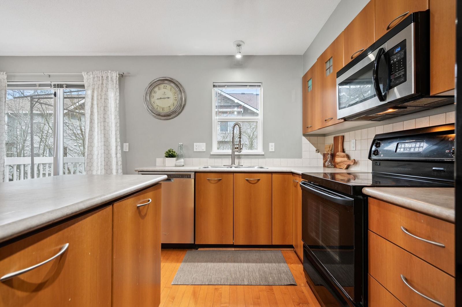 Listing Image 14