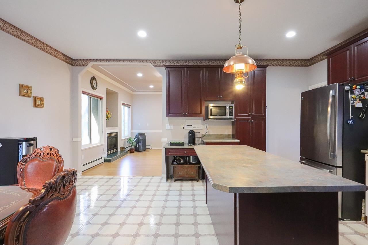 Listing Image 16