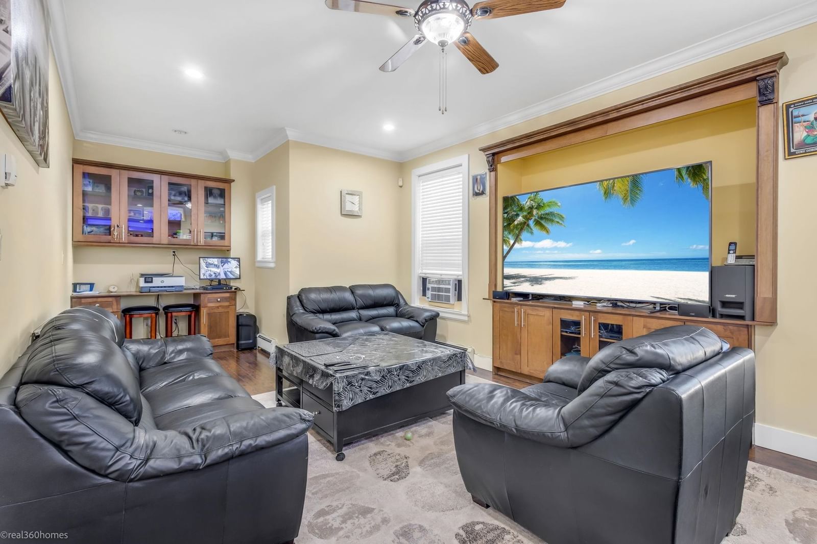 Listing Image 15