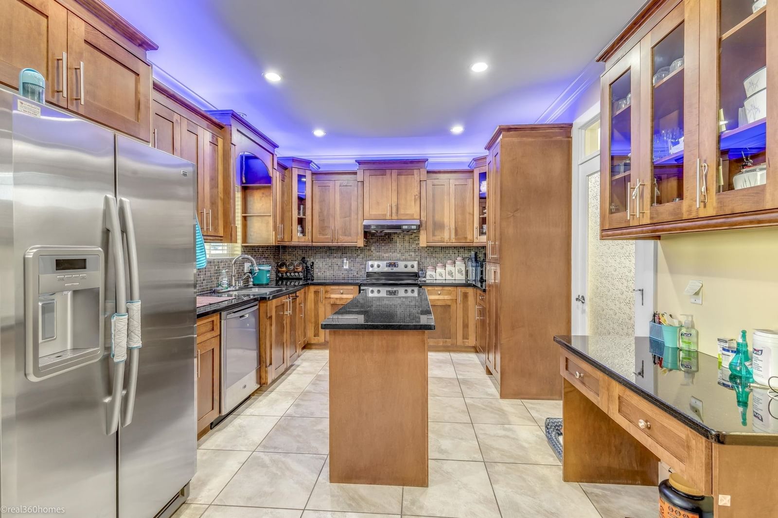 Listing Image 19