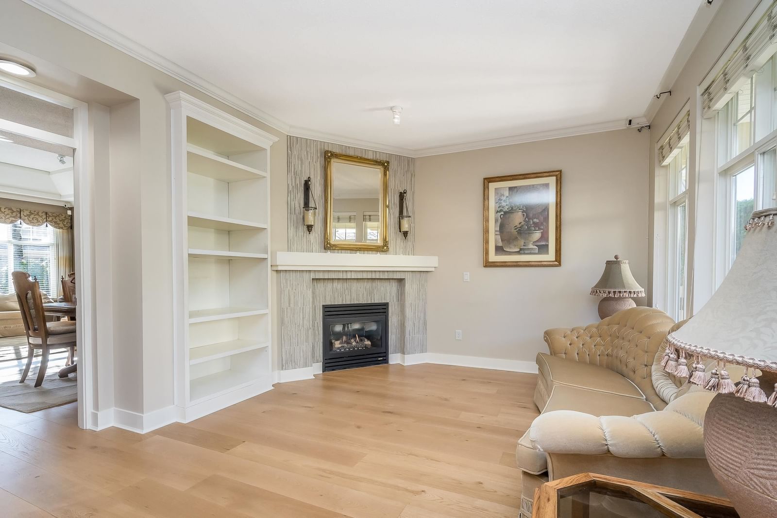 Listing Image 16