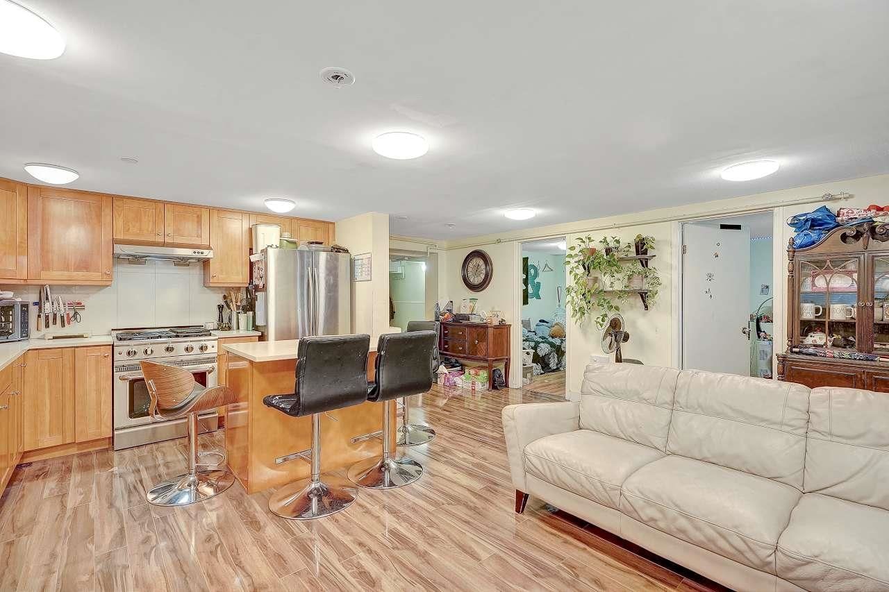 Listing Image 20
