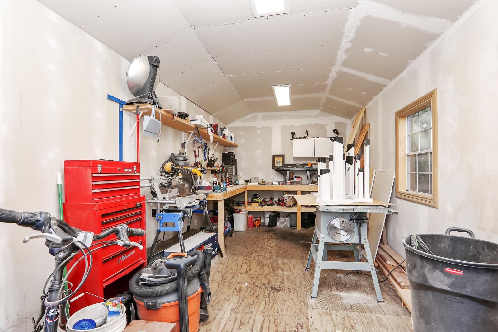Listing Image 28