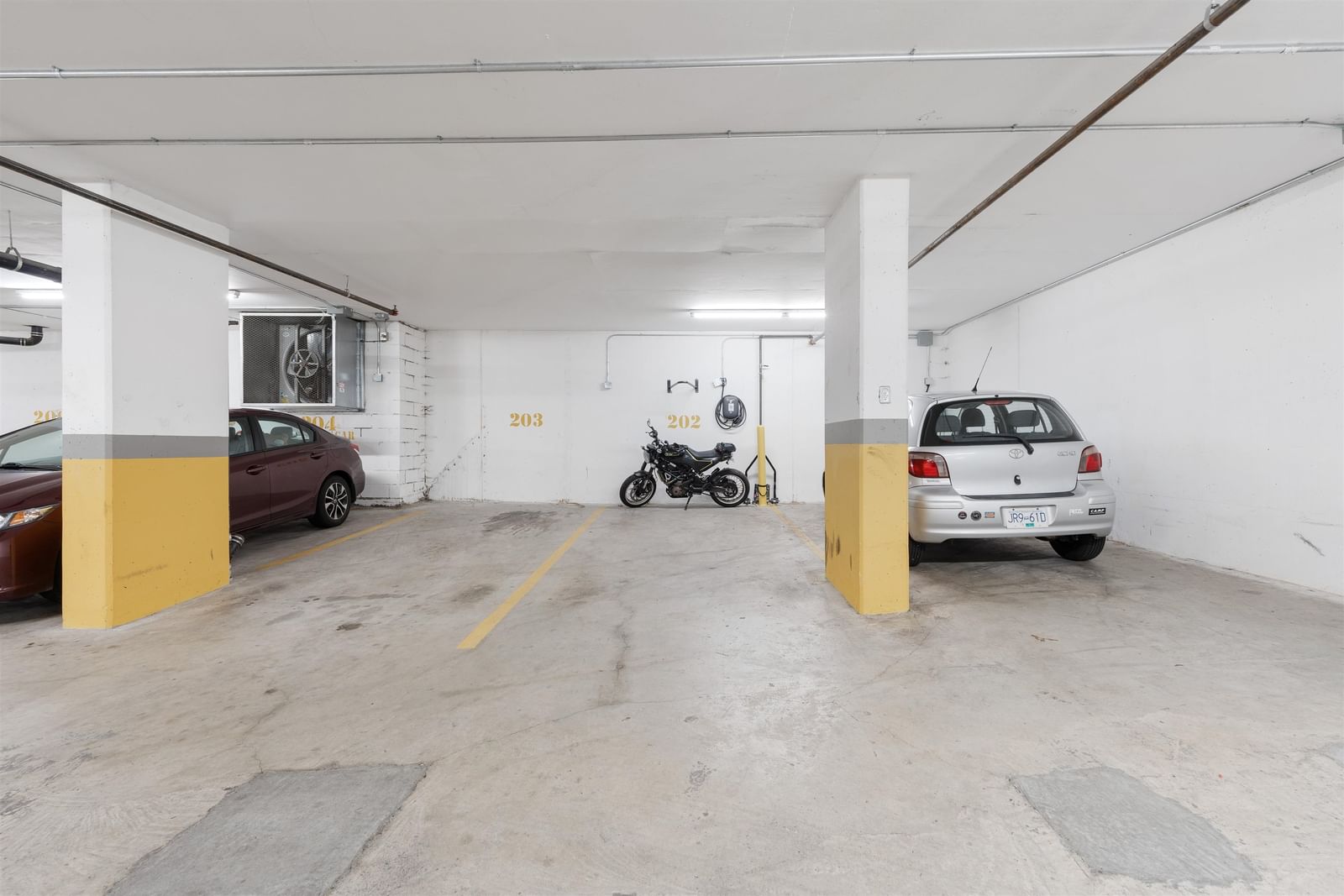 Listing Image 21