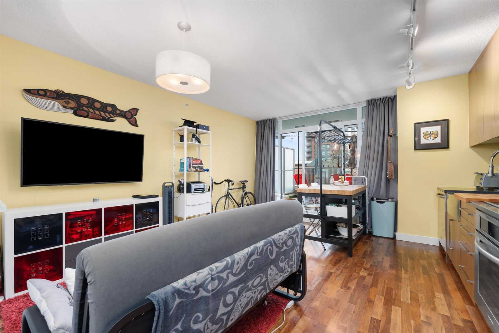 Listing Image 9