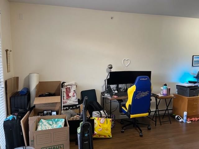 Listing Image 8