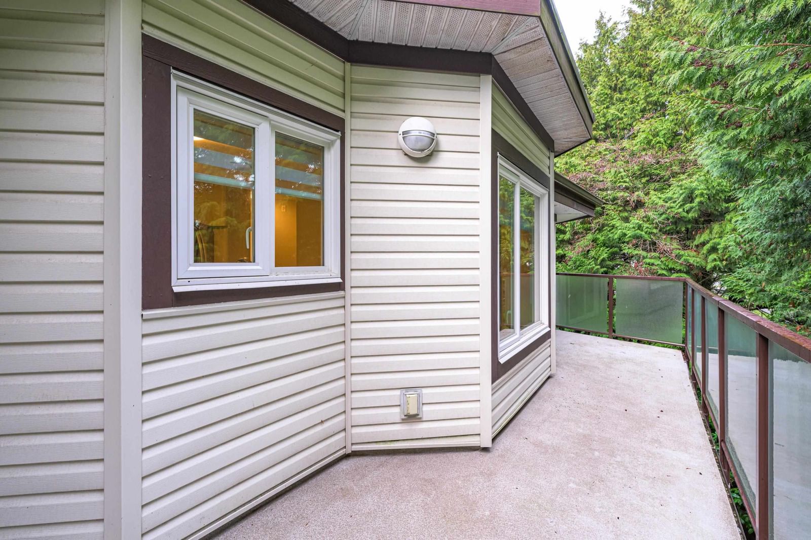 Listing Image 29