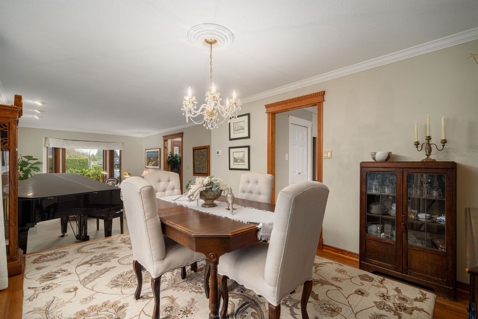 Listing Image 11