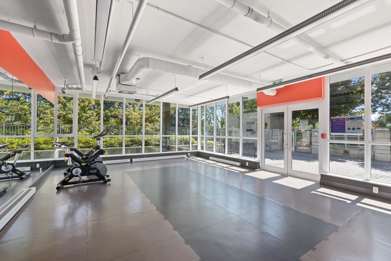 Listing Image 10
