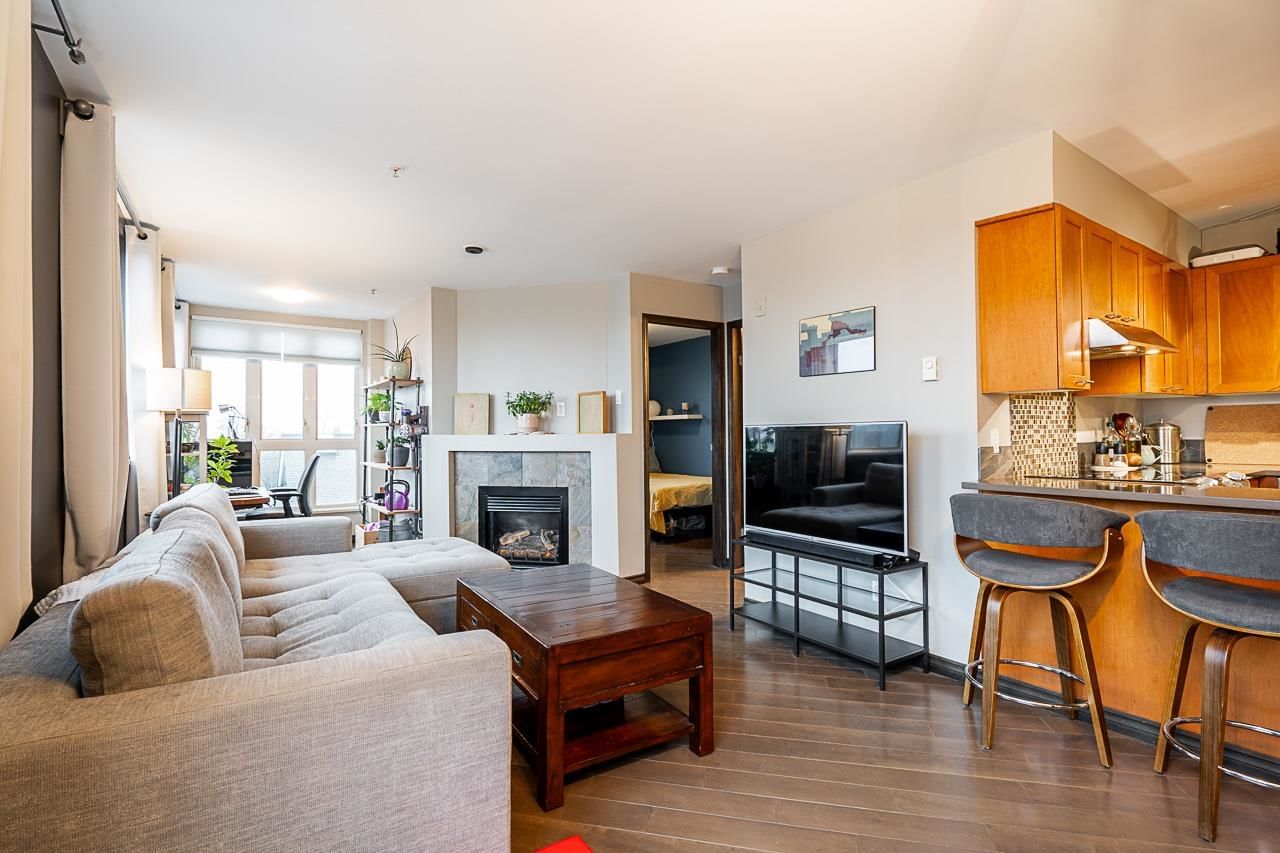 Listing Image 12