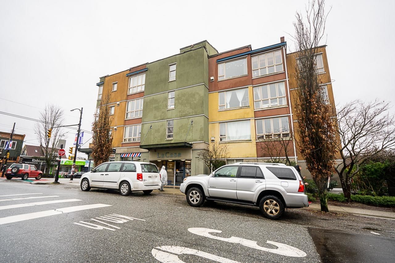 Listing Image 6
