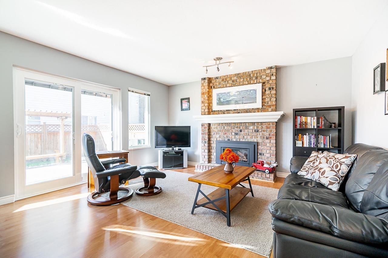 Listing Image 14